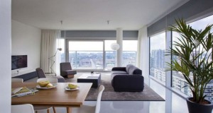 Sol résine blanche brillante