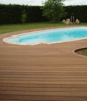 terrasse lame bois piscine